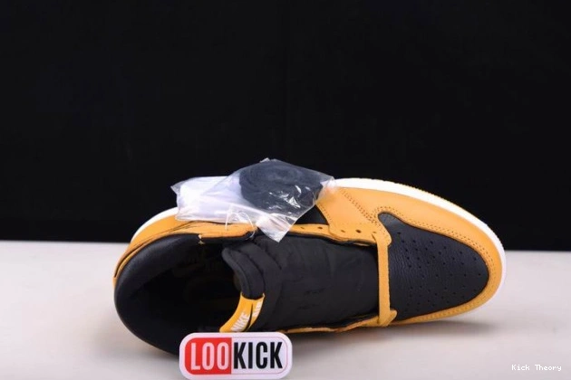 Kicked Out Shoe Store 555088-701 1 OG High Retro Air Pollen Jordan 0814